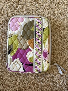Vera Bradley Portobello Road E-Reader Tablet Sleeve Quilted Floral Zip Case